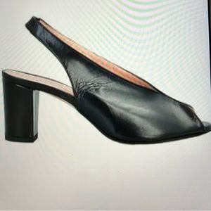 Women’s Oroscuro Black Leather Peep Toe Slingback Mule Size 10 Never Worn